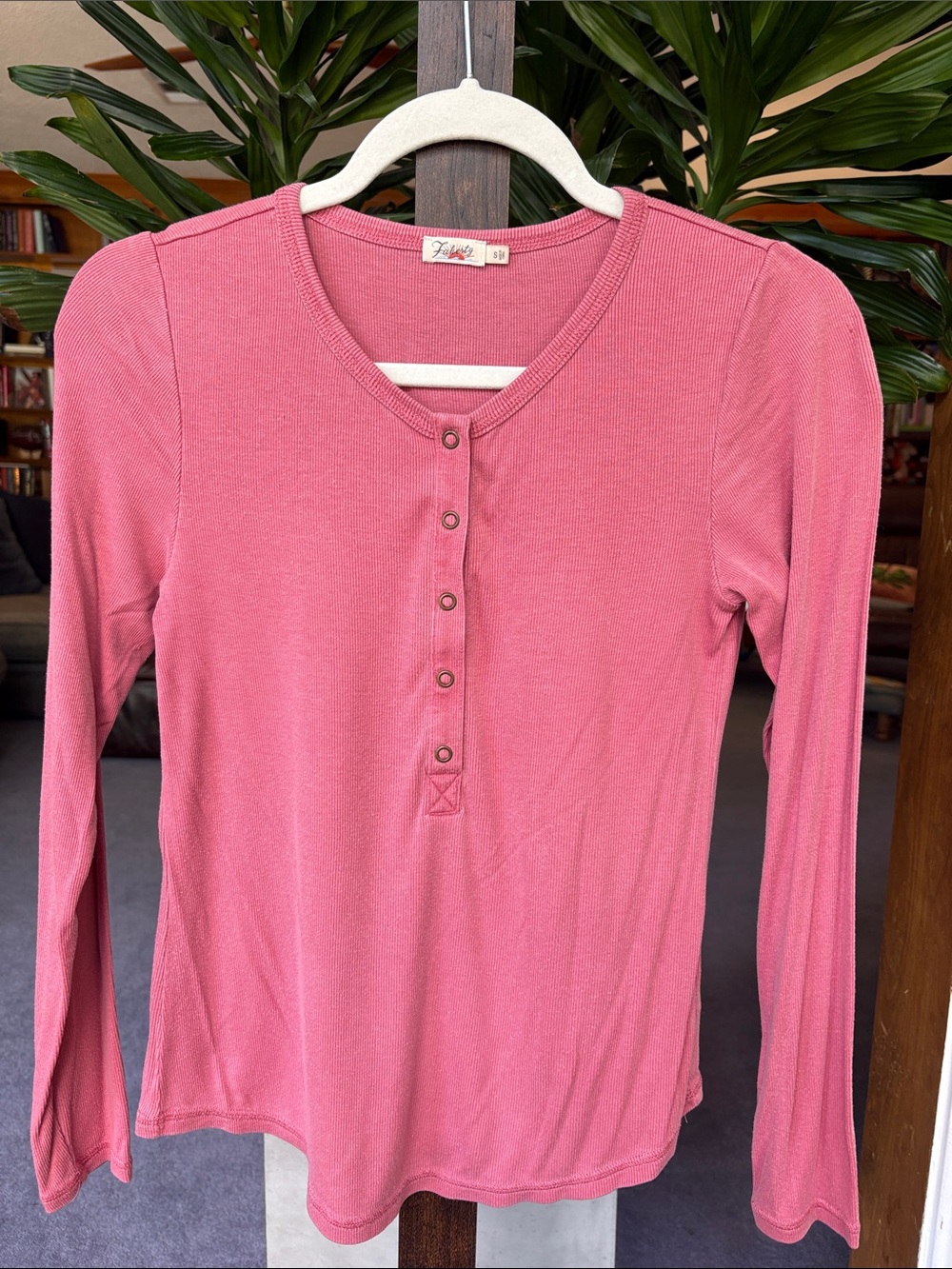 Faherty Long-Sleeve Henley Top in Pink